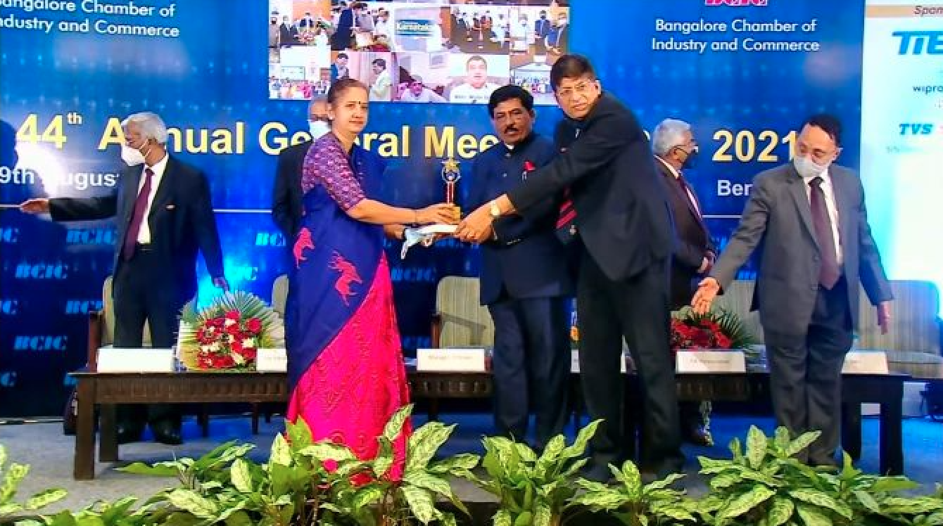 Dr Lakshmi Jagannathan wins BCIC Outstanding Women Leadership 2021 Award